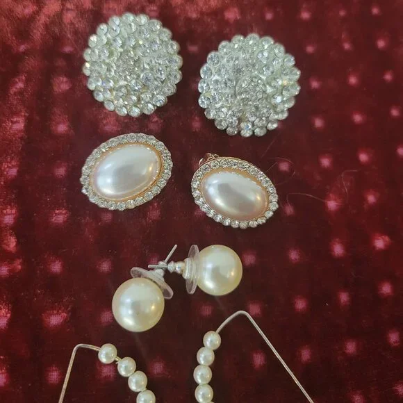 Stunning Variety of Pearl and Rhinestone Earrings 4 Pair - Picture 4 of 5